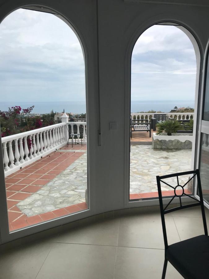 Villa Pura Vida Andalusien Algarrobo Luaran gambar