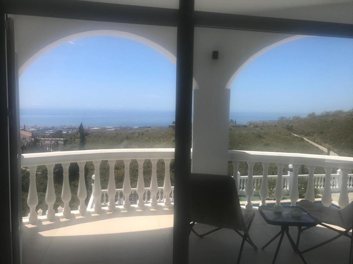 Villa Pura Vida Andalusien Algarrobo Luaran gambar